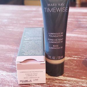 Beige C 130 (Cool) Luminous 3D Foundation Normal to Dry - Mary Kay